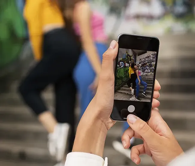 Fang din målgruppe og skab en stærk tilstedeværelse med TikTok annoncering